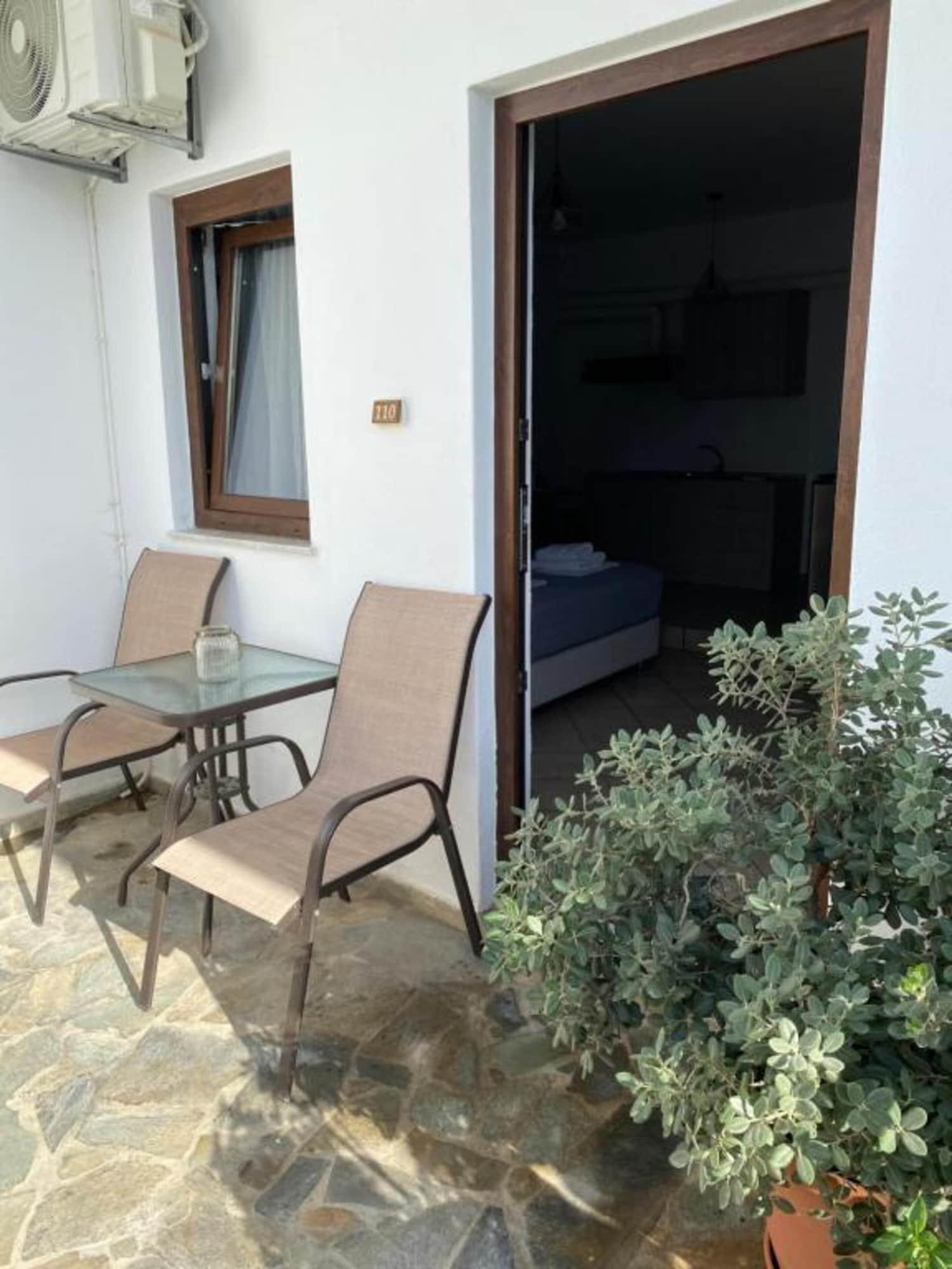 Kasteli Studios & Apartments Pánormos المظهر الخارجي الصورة